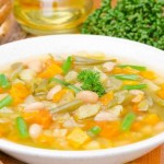 Sopa de Quinua e legumes